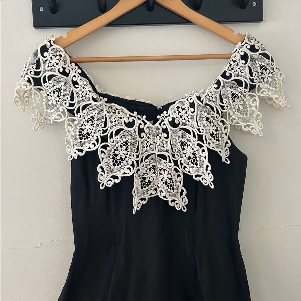 Jessica McClintock Gunne Sax gown